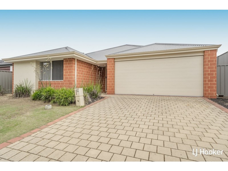 27 Kirkby Circuit, Wellard WA 6170