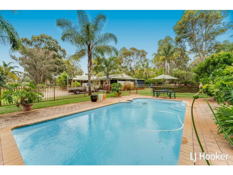 22 Arundel Drive, Wellard WA 6170