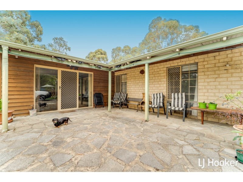 22 Arundel Drive, Wellard WA 6170