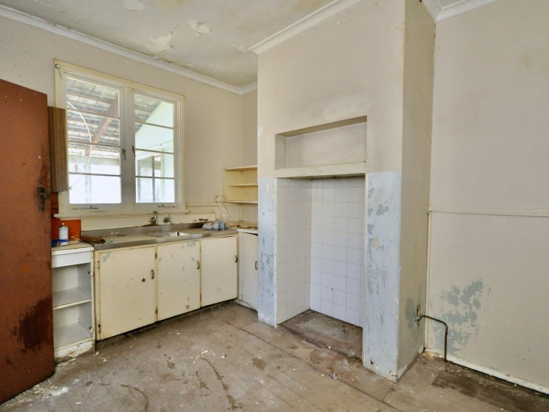 32 Westcott Road, Medina WA 6167