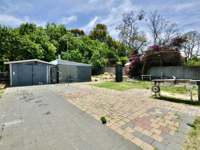 32 Westcott Road, Medina WA 6167