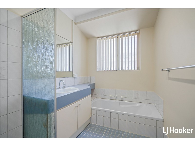 11 Bounty Court, Port Kennedy WA 6172