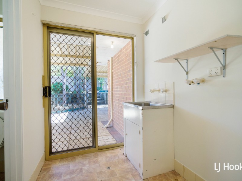 6 Prockter Gardens, Leda WA 6170