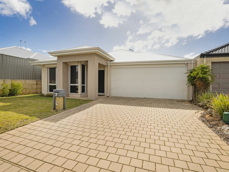 3 Egerton Road, Parmelia WA 6167