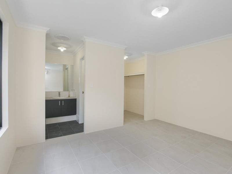 7 Luzula Grove, Byford WA 6122