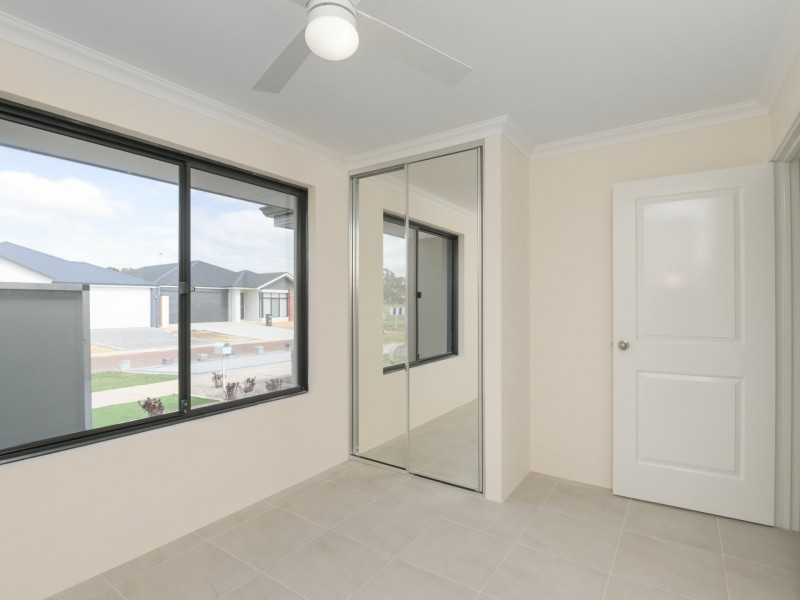 7 Luzula Grove, Byford WA 6122