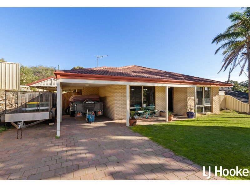 18 Garrett Corner, Parmelia WA 6167