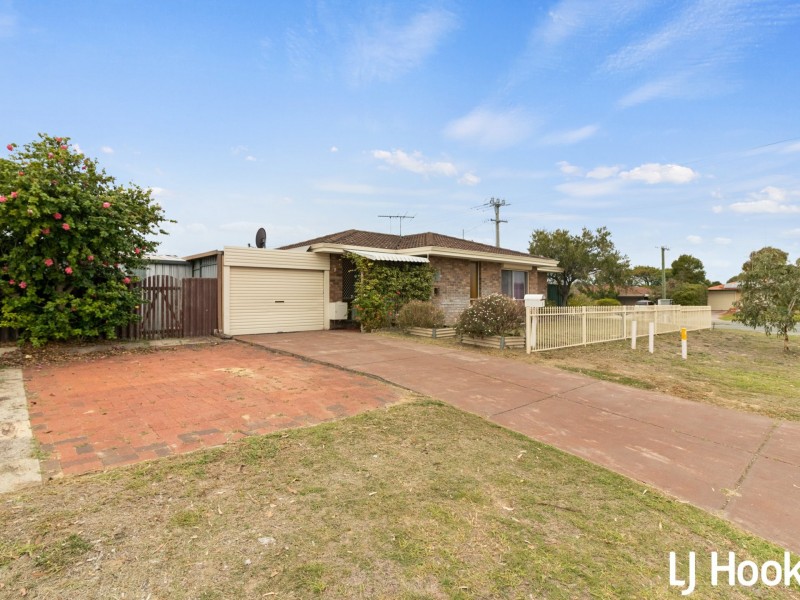 2 Cambridge Crescent, Cooloongup WA 6168