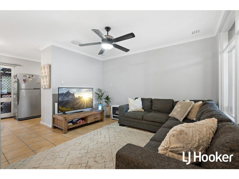22 Elmslie Street, Orelia WA 6167