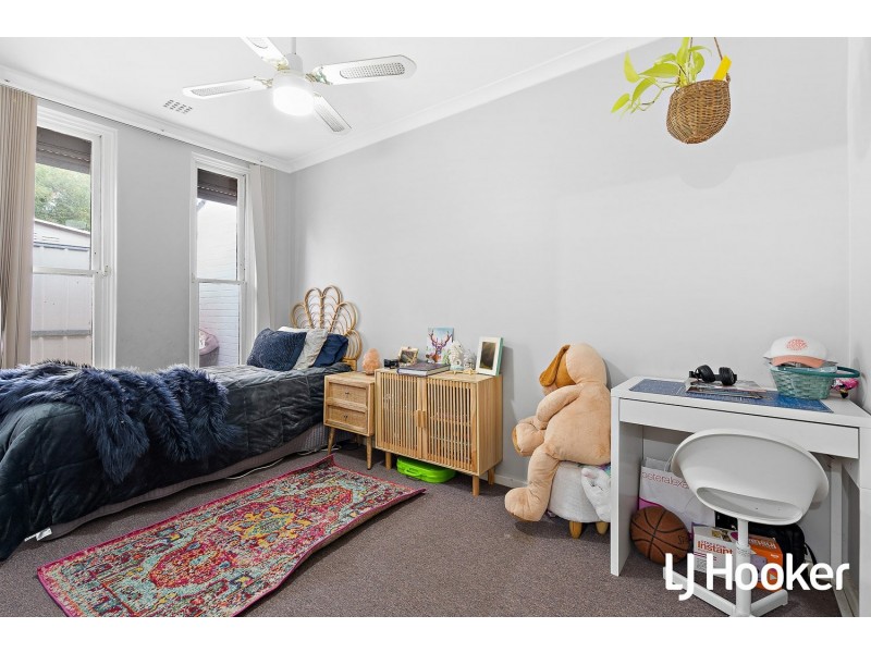 22 Elmslie Street, Orelia WA 6167