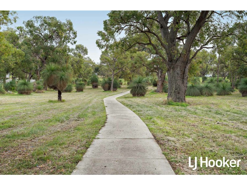 22 Elmslie Street, Orelia WA 6167