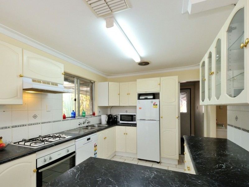 3 Nutcher Way, Parmelia WA 6167