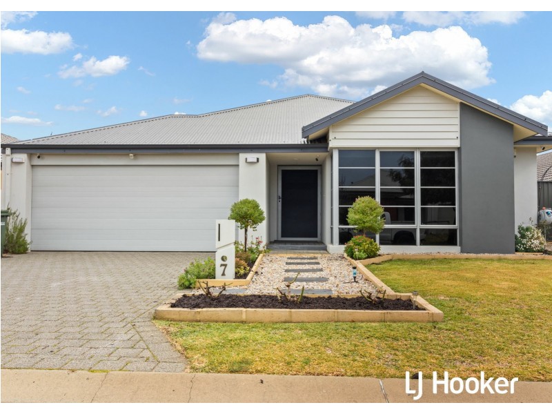 7 Athens Road, Wellard WA 6170