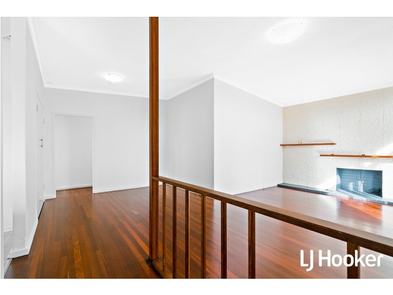 14 Clark Way, Orelia WA 6167