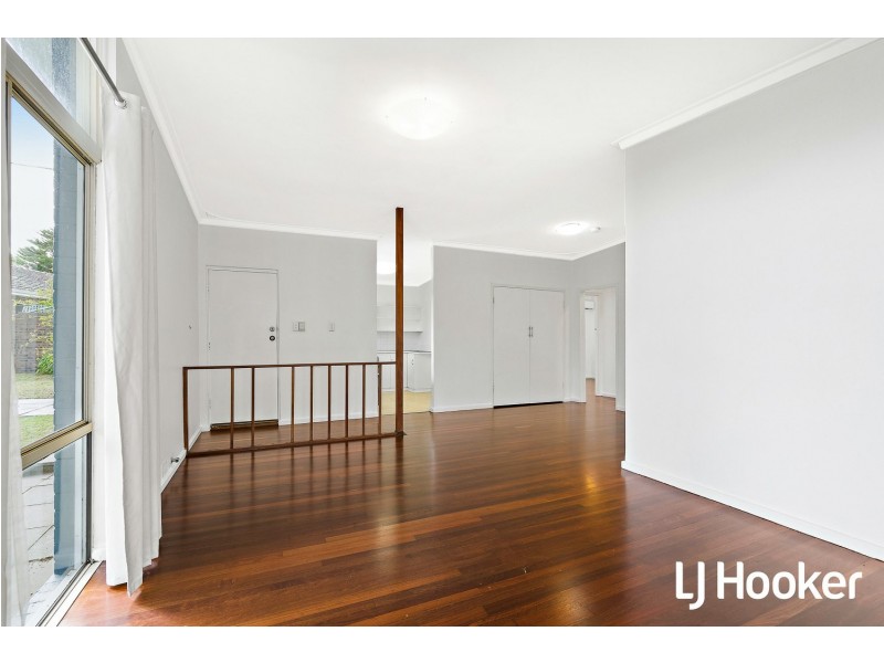 14 Clark Way, Orelia WA 6167