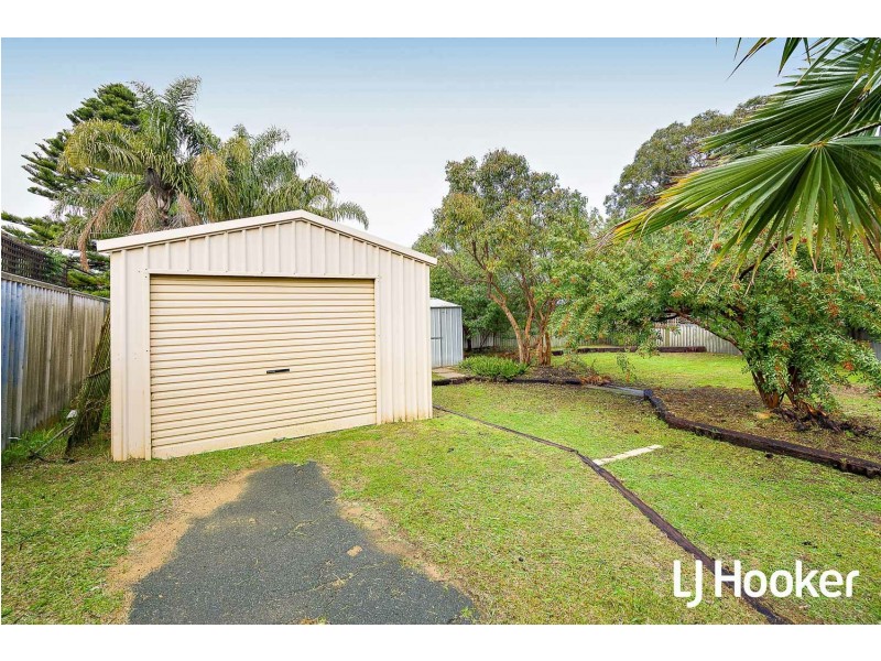 14 Clark Way, Orelia WA 6167