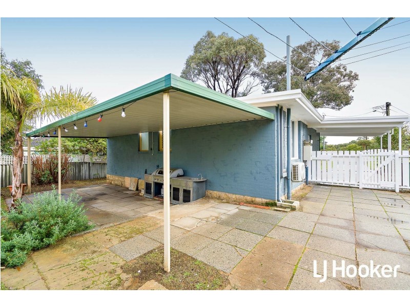 14 Clark Way, Orelia WA 6167