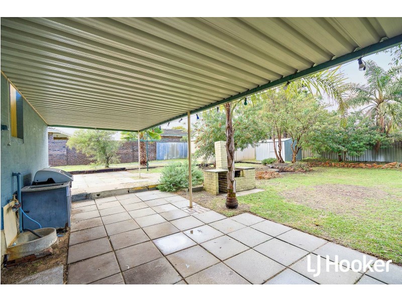 14 Clark Way, Orelia WA 6167