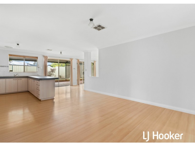 14 Stipling Gardens, Leda WA 6170
