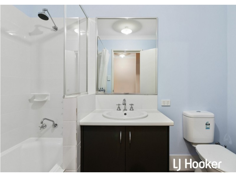 16 Indigo Bend, Wellard WA 6170