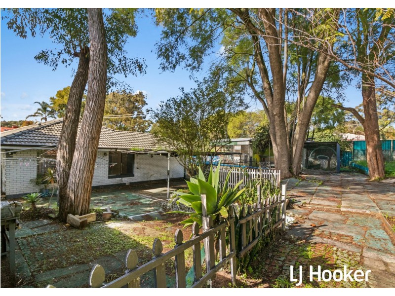 1 Jeffers Court, Orelia WA 6167