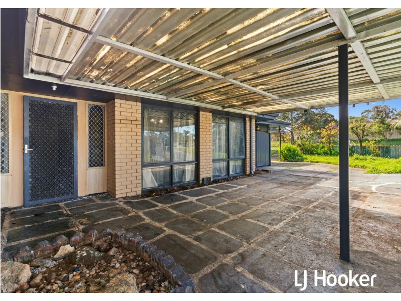 1 Jeffers Court, Orelia WA 6167