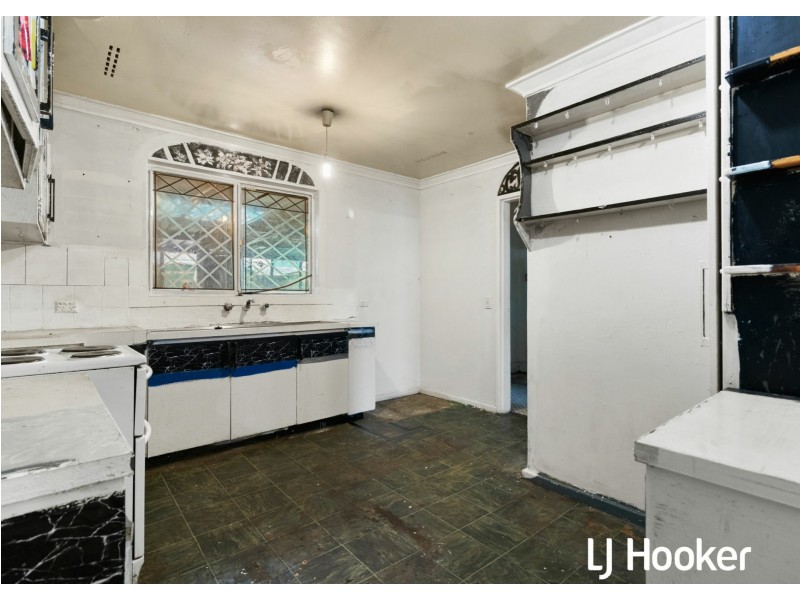 1 Jeffers Court, Orelia WA 6167