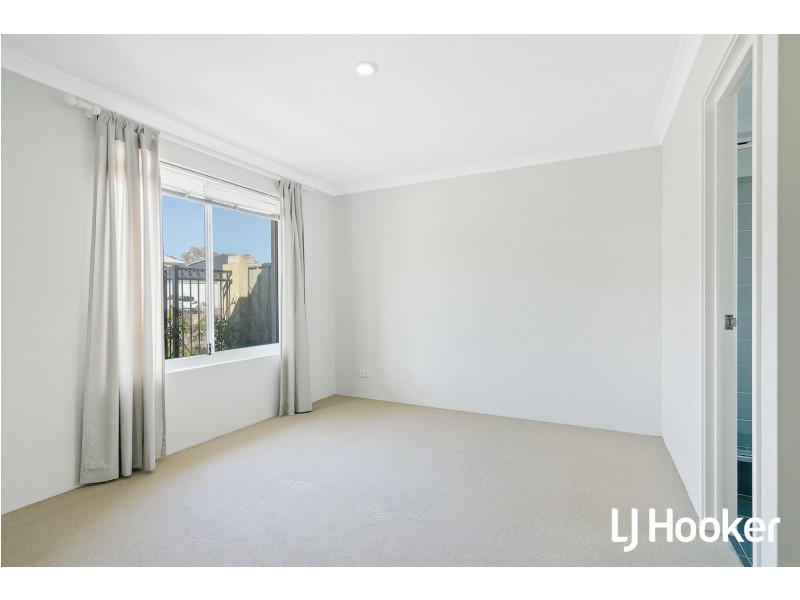 180 Lambeth Circle, Wellard WA 6170