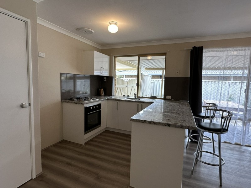 11 Edwards Street, Leda WA 6170