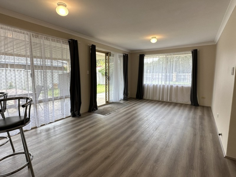 11 Edwards Street, Leda WA 6170