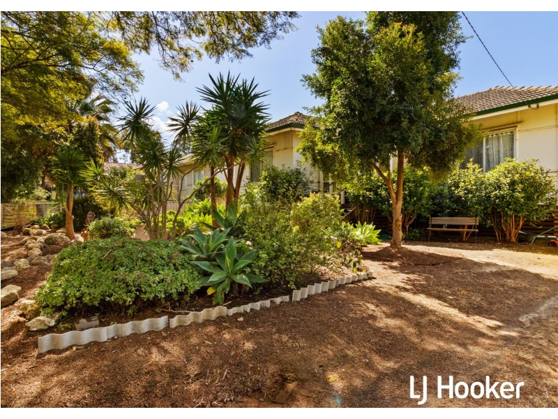 11 Sharman Street, Medina WA 6167