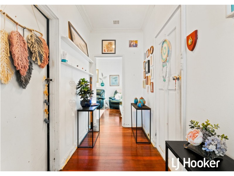 11 Sharman Street, Medina WA 6167