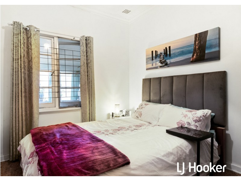 11 Sharman Street, Medina WA 6167