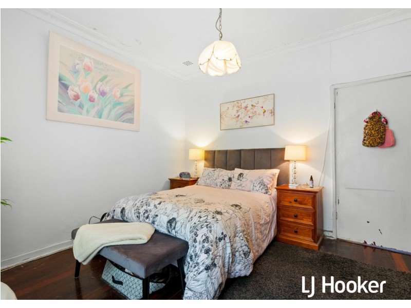 11 Sharman Street, Medina WA 6167