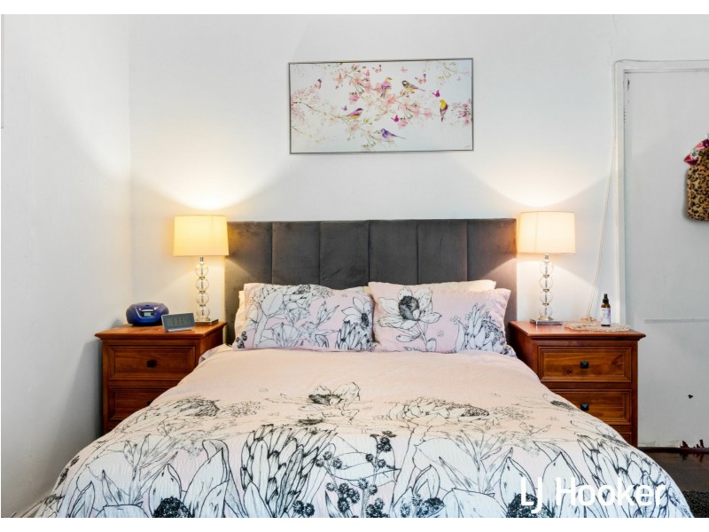 11 Sharman Street, Medina WA 6167