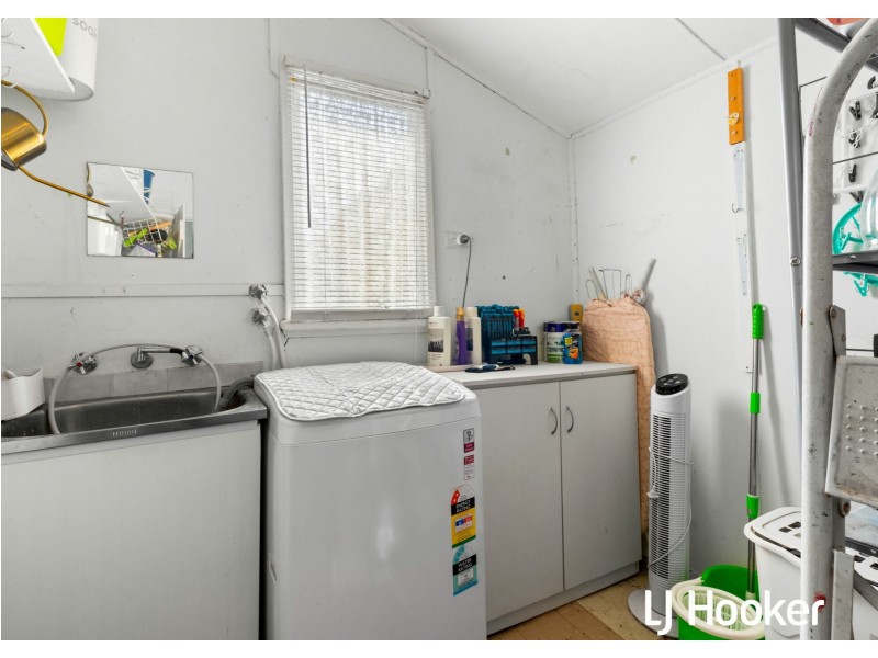 11 Sharman Street, Medina WA 6167