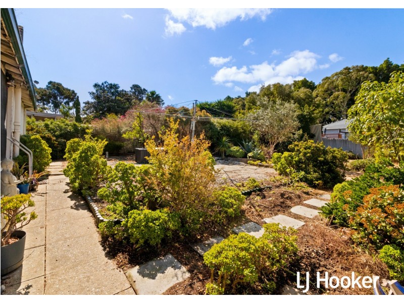 11 Sharman Street, Medina WA 6167