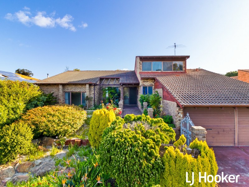 38 Winchester Way, Leeming WA 6149