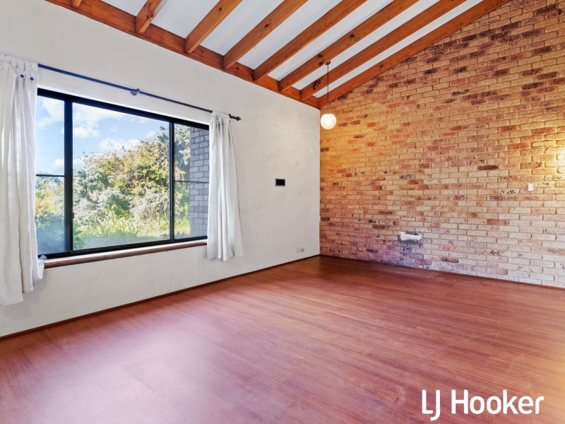 38 Winchester Way, Leeming WA 6149