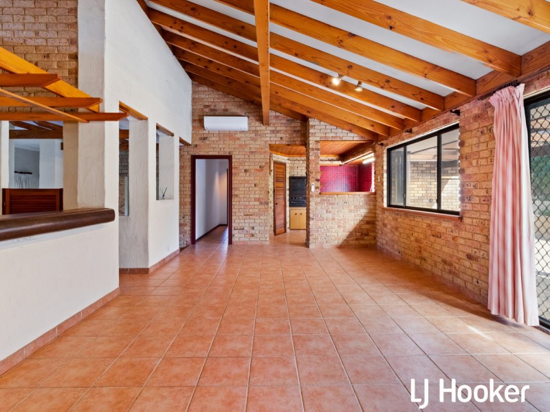 38 Winchester Way, Leeming WA 6149