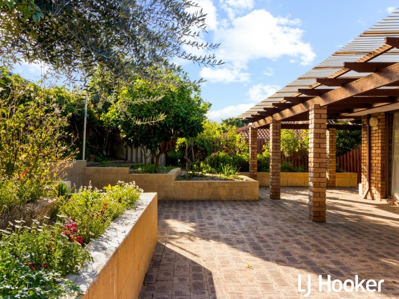 38 Winchester Way, Leeming WA 6149