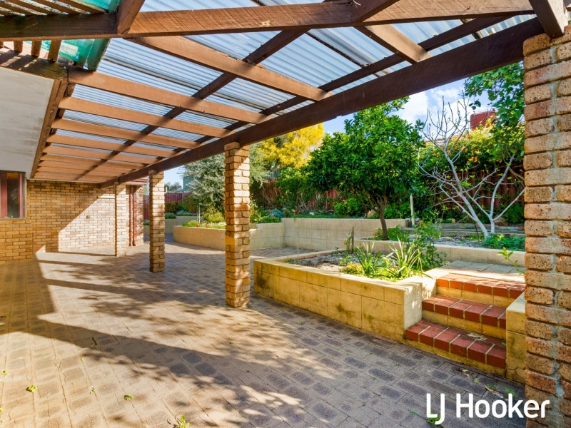 38 Winchester Way, Leeming WA 6149