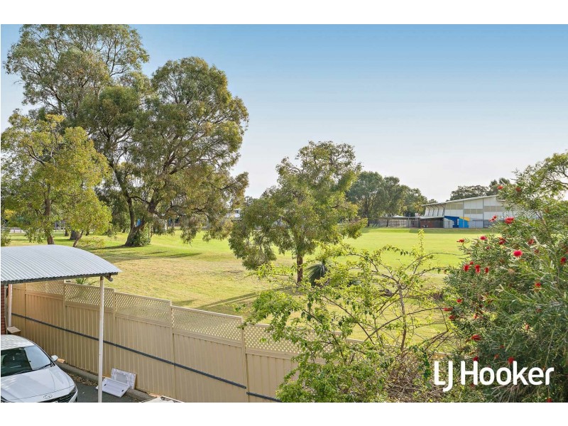 Unit 12/10 Prescott Place, Orelia WA 6167