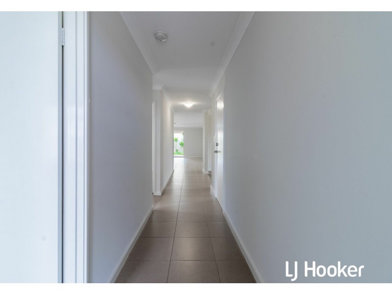 130 Sapphire Chase, Wellard WA 6170