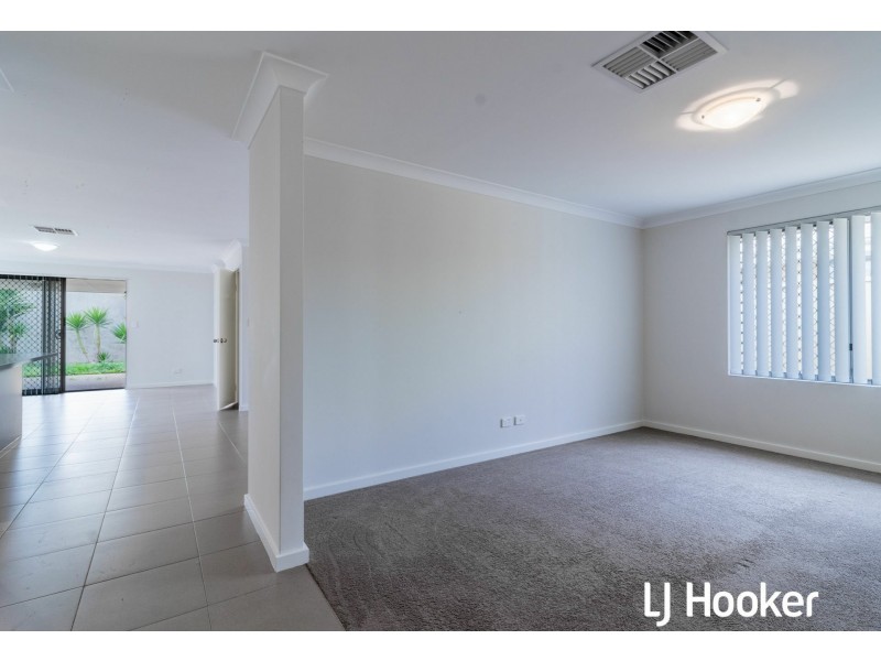 130 Sapphire Chase, Wellard WA 6170