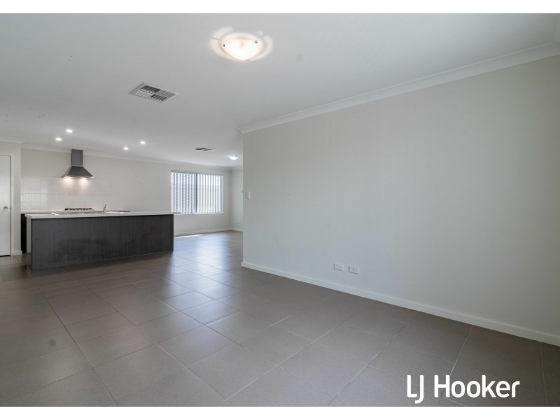 130 Sapphire Chase, Wellard WA 6170