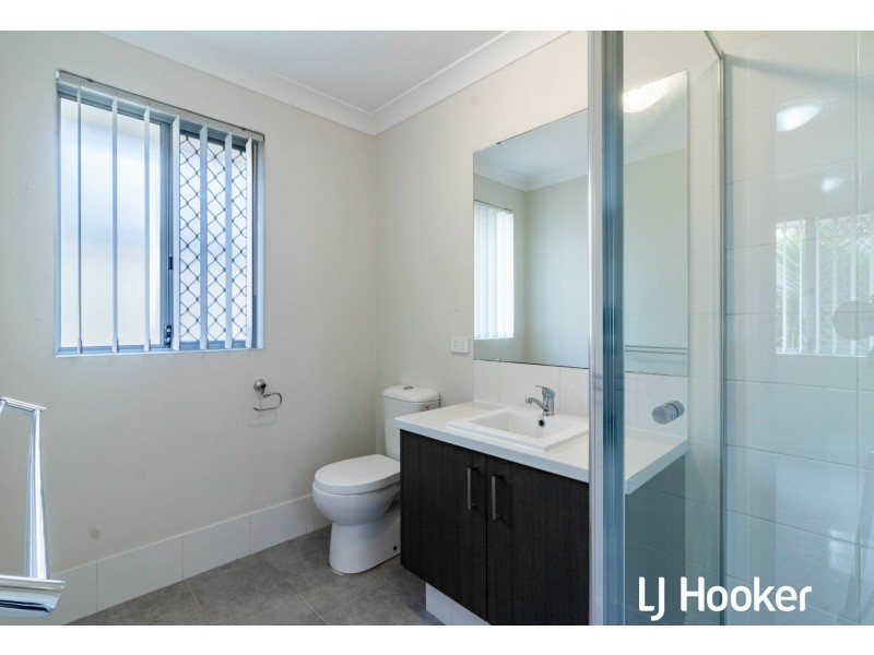 130 Sapphire Chase, Wellard WA 6170