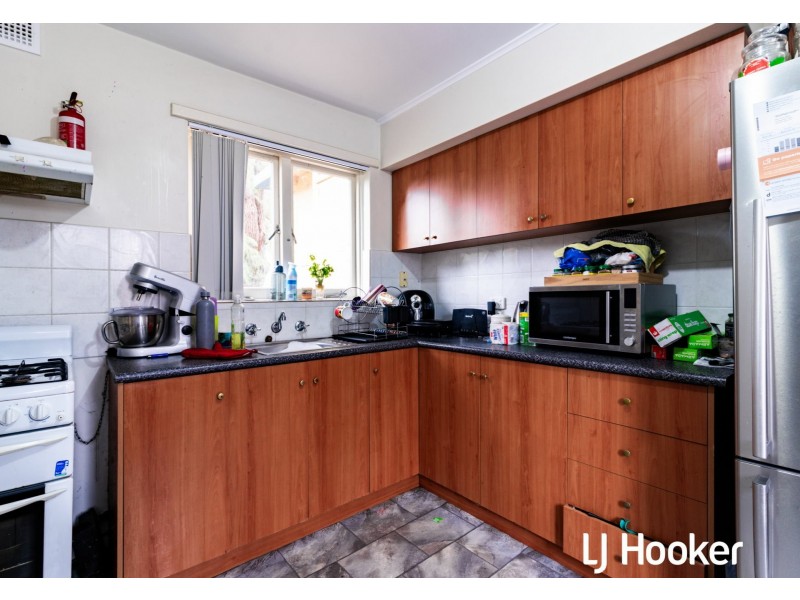 34 Maydwell Way, Calista WA 6167