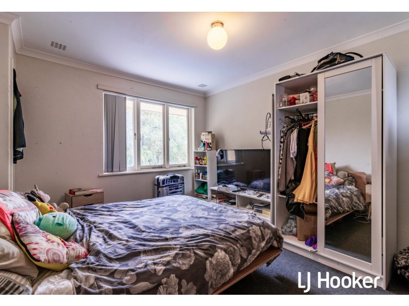 34 Maydwell Way, Calista WA 6167