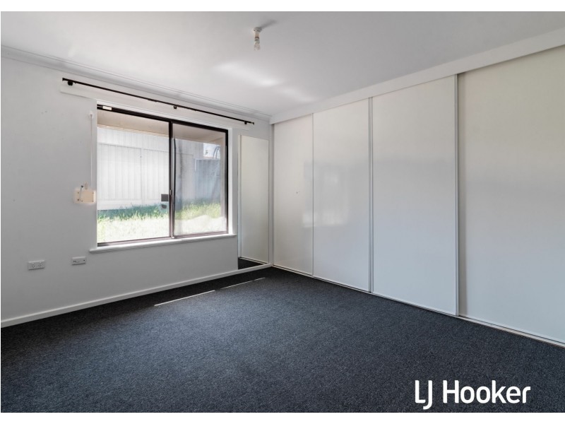 9 Eliot Close, Parmelia WA 6167